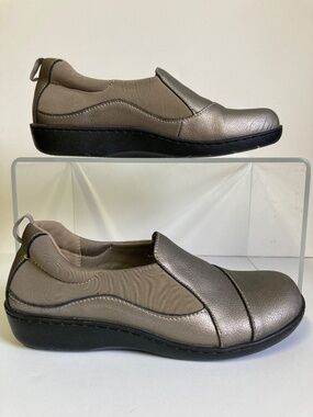 Hueneph Comfort Casual Slip On Lightweight Loafer Lounge Shoes Gold Size 8